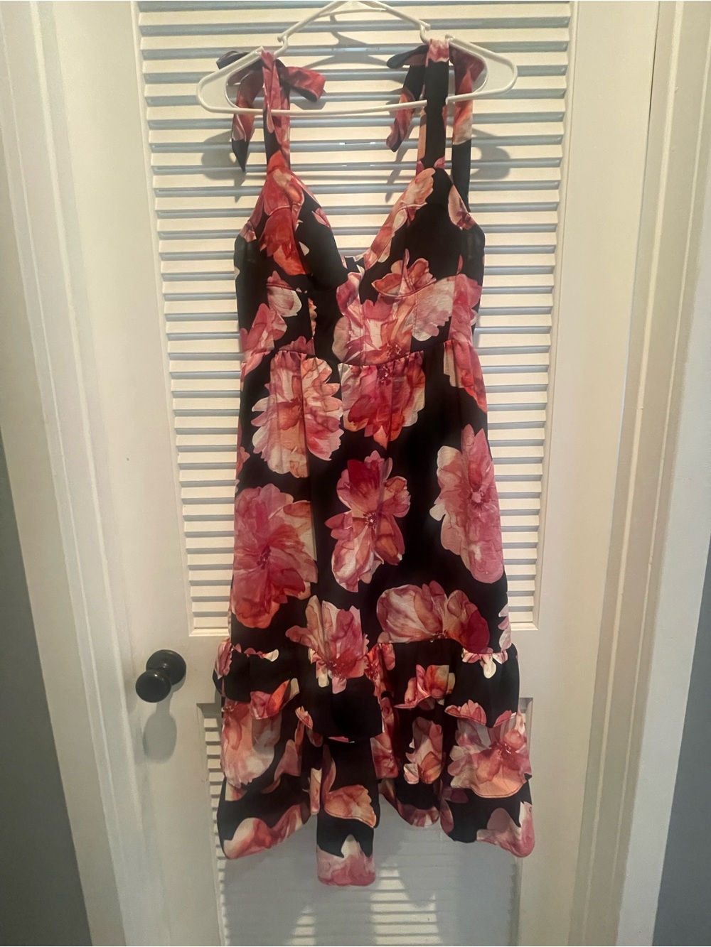 Floral Tie-Shoulder Midi Dress in Black and Pink